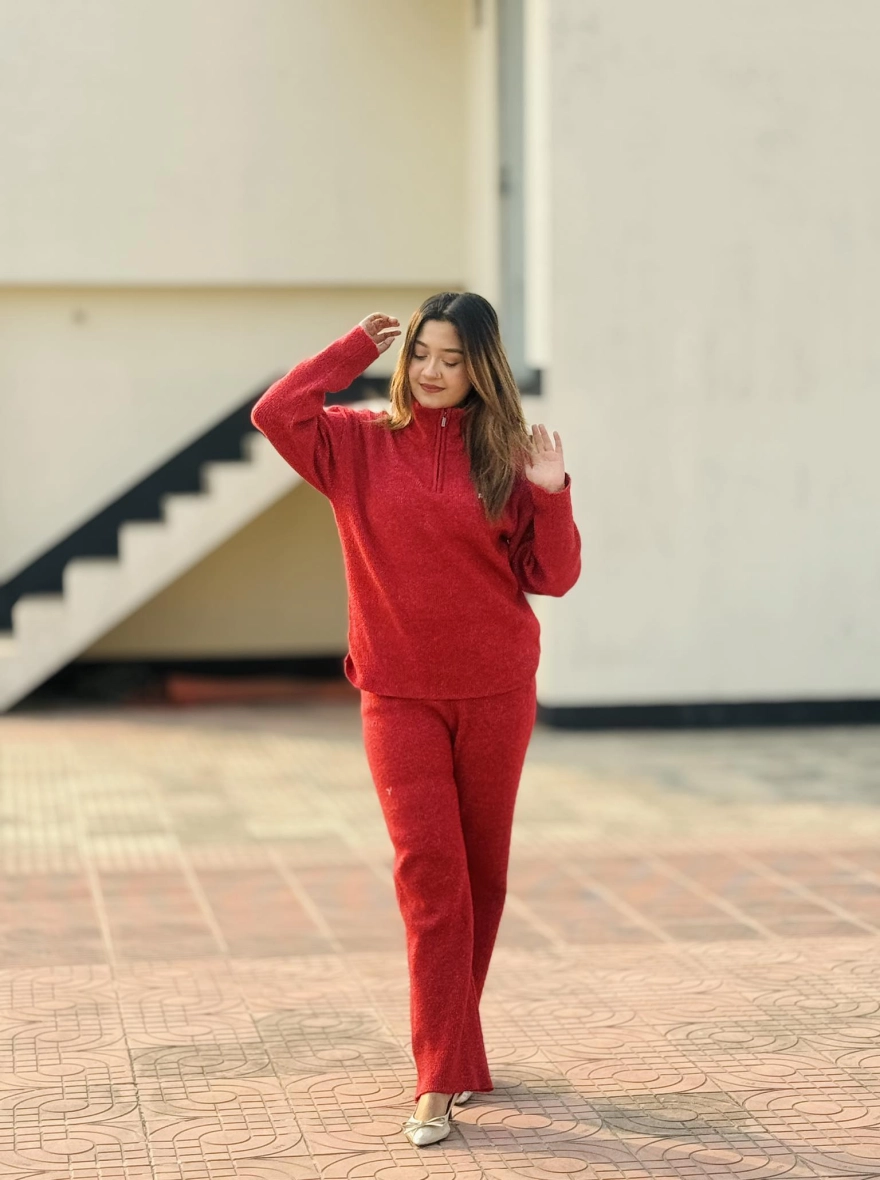 Luxurious Knit Two-Piece Loungewear Set - Deep Red