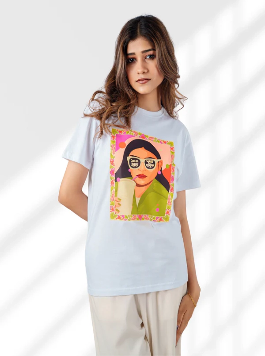 100 Haat Dure Thakun Graphic T-shirt