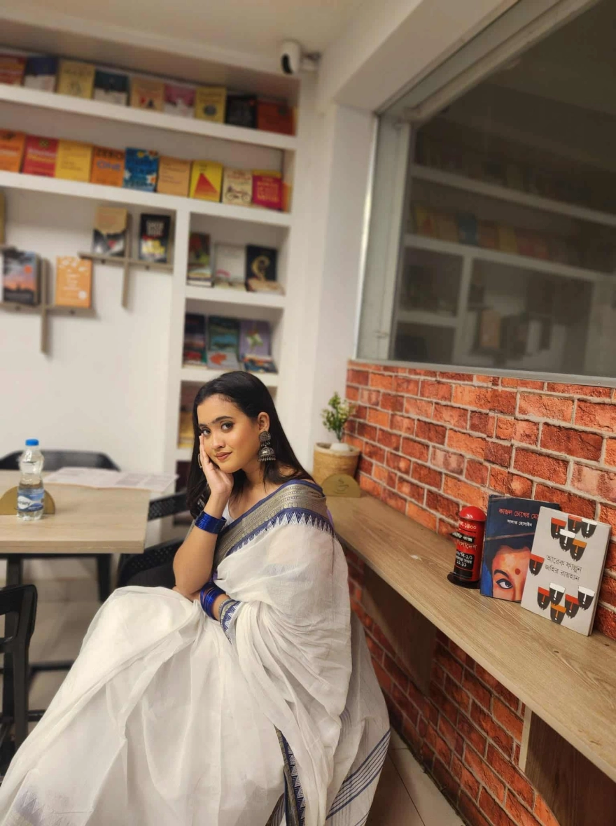 White Special Tangail Halfsilk Saree