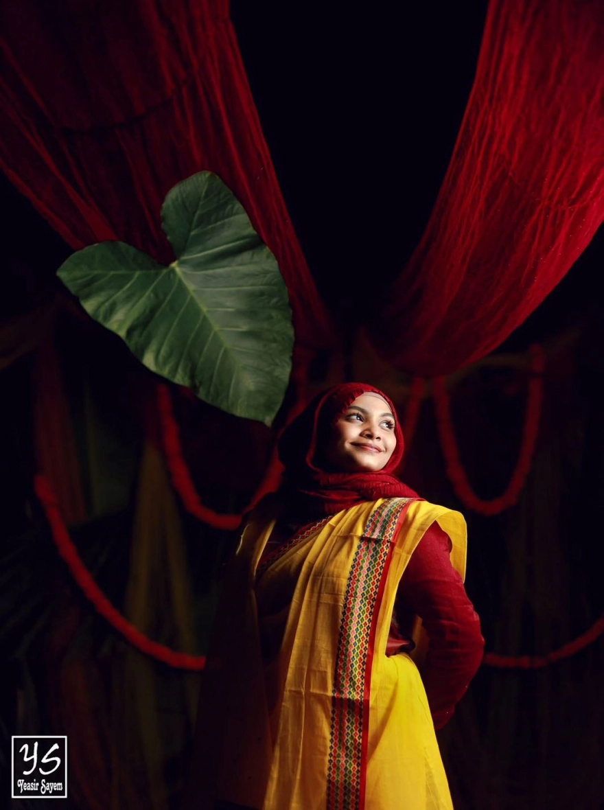 Elegant Women's Popcorn Plus Pair Saree - Vibrant Yellow Half Silk