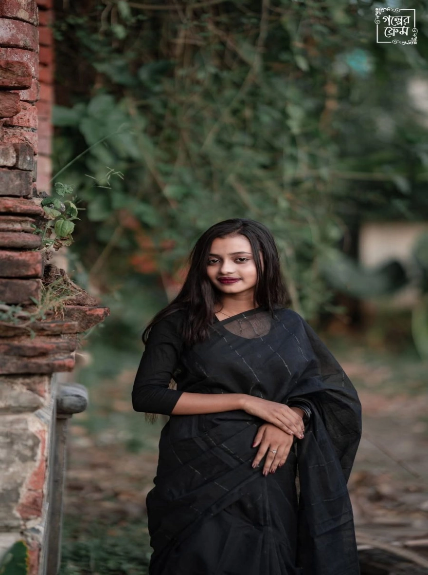 Women's Trendy Collection Black Half Silk Chumki Saree - 12 Haat