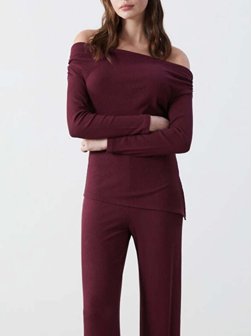 Slash Neck Ribbed Bodycon Top | Plum