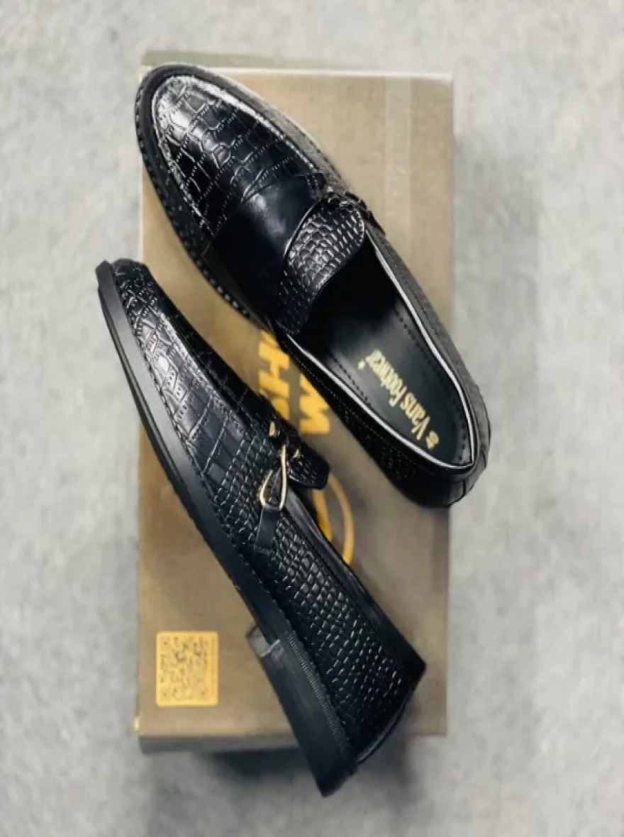 Vencthuri Casual Tarsal for Men – Black