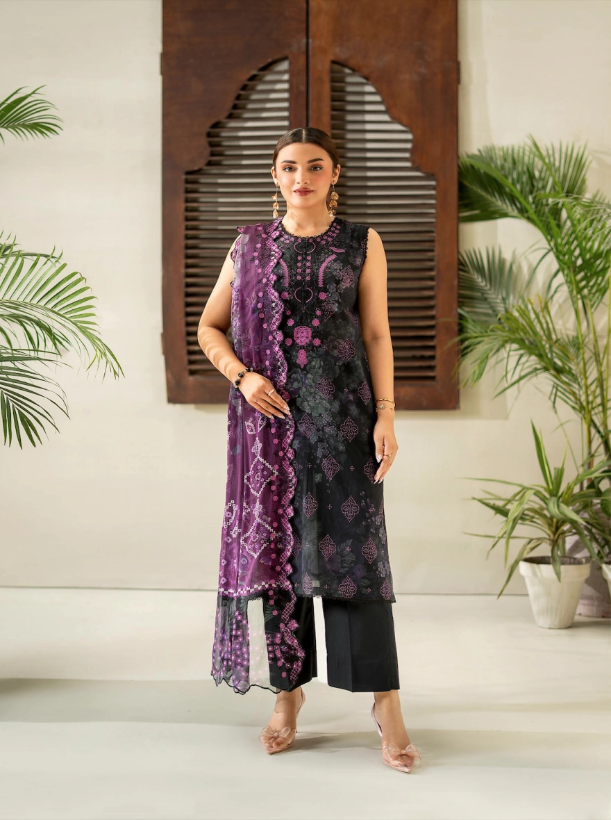 Midnight Onyx - Rang Pasand by Gulljee