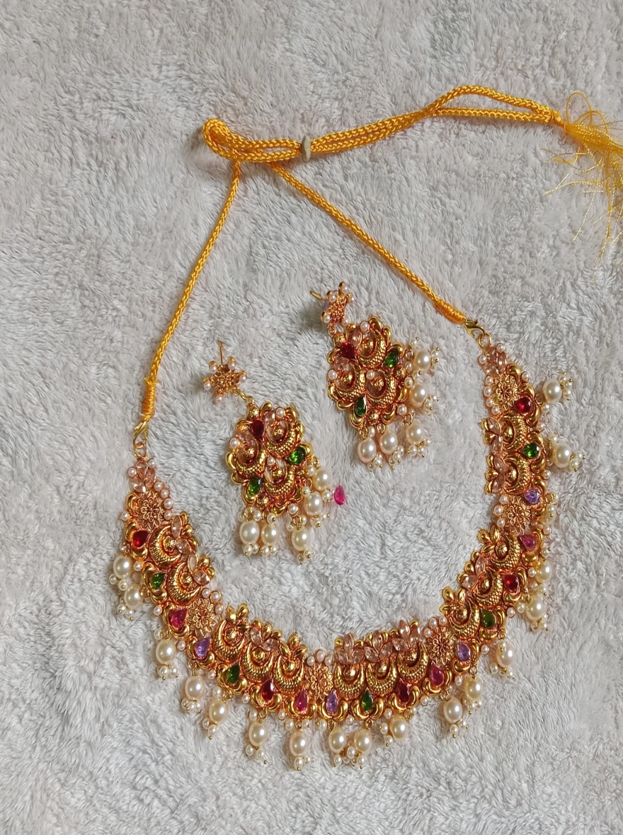 Indian Gold plating Exclusive Choker set for stylish woman 