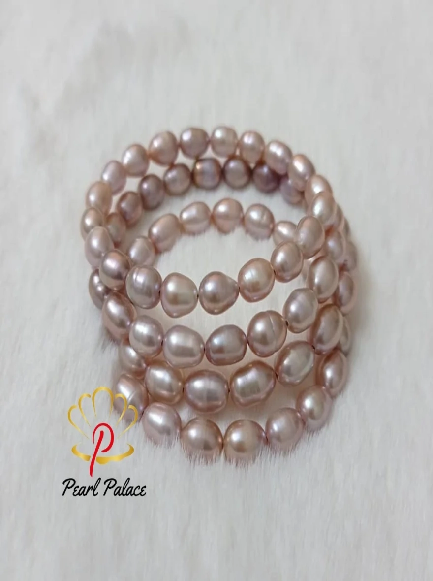 Serene Sunset: Silver-Toned 4-Layer Pearl Bracelet