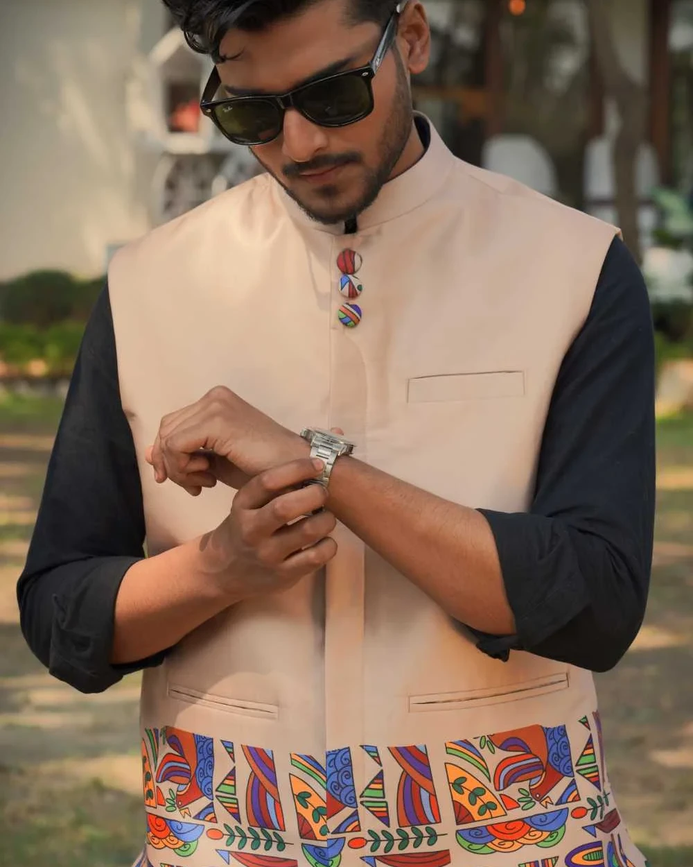 Birds of a Feather Koti