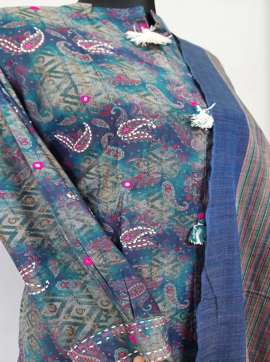 Intricate Paisley Print Long Kurti