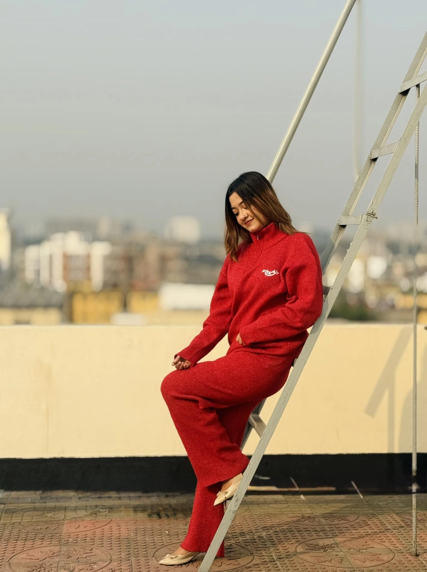 Luxurious Knit Two-Piece Loungewear Set - Deep Red