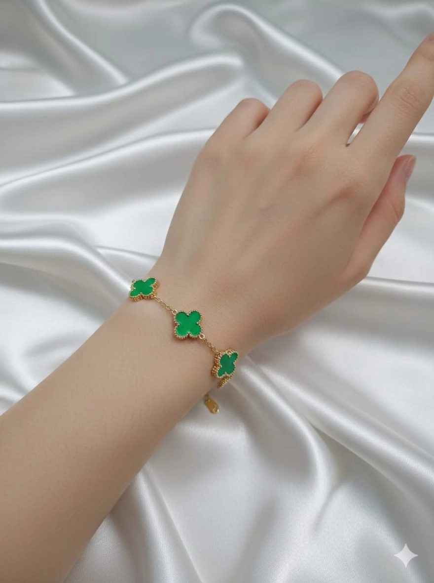 Pure Elegance White Clover Charm Bracelet