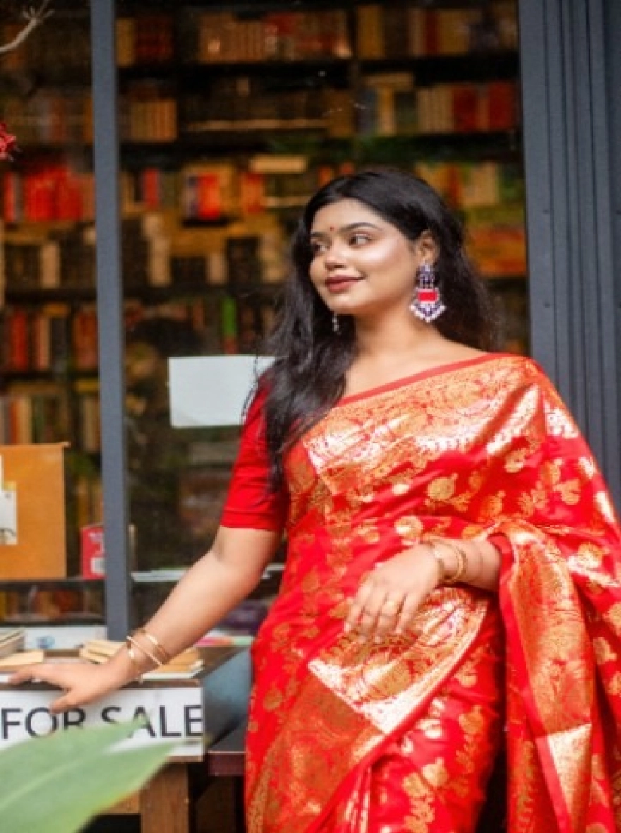 Bodhuwa Elegance Saree