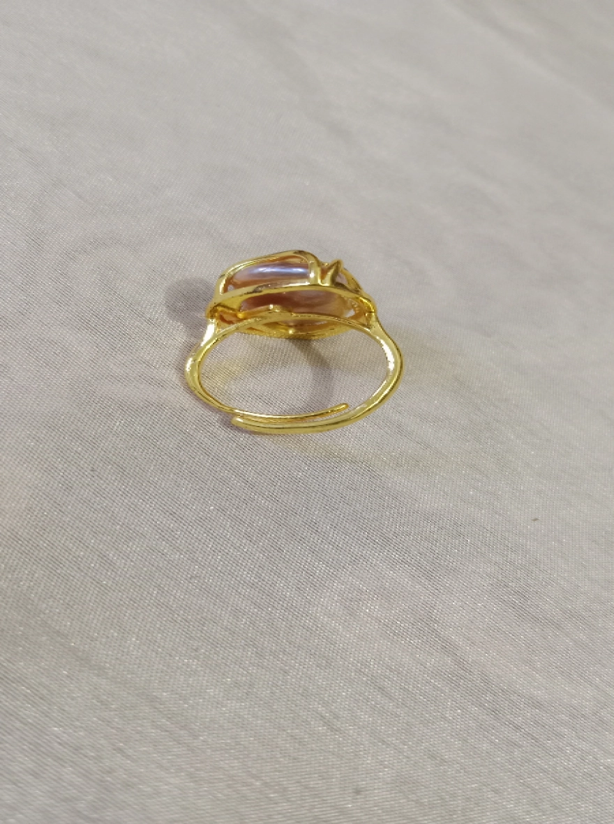Mother Pearl Adjustable Finger Ring