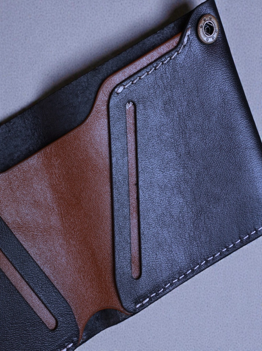 Zays Super Slim Bifold Leather Short Wallet Black and White Trade