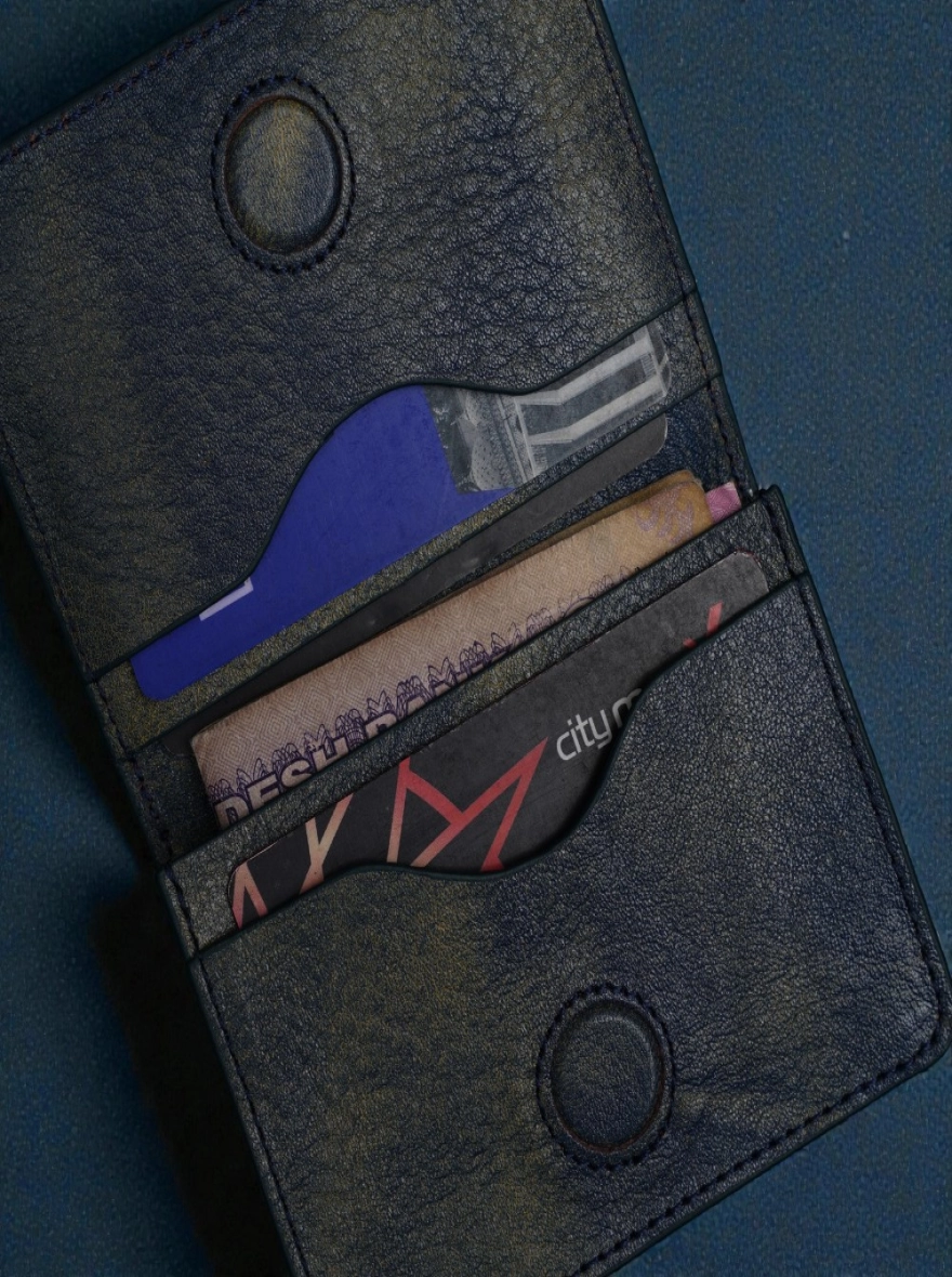 Name: Zays Premium Eco-Friendly Leather Magnetic Card Holder Mini Wallet