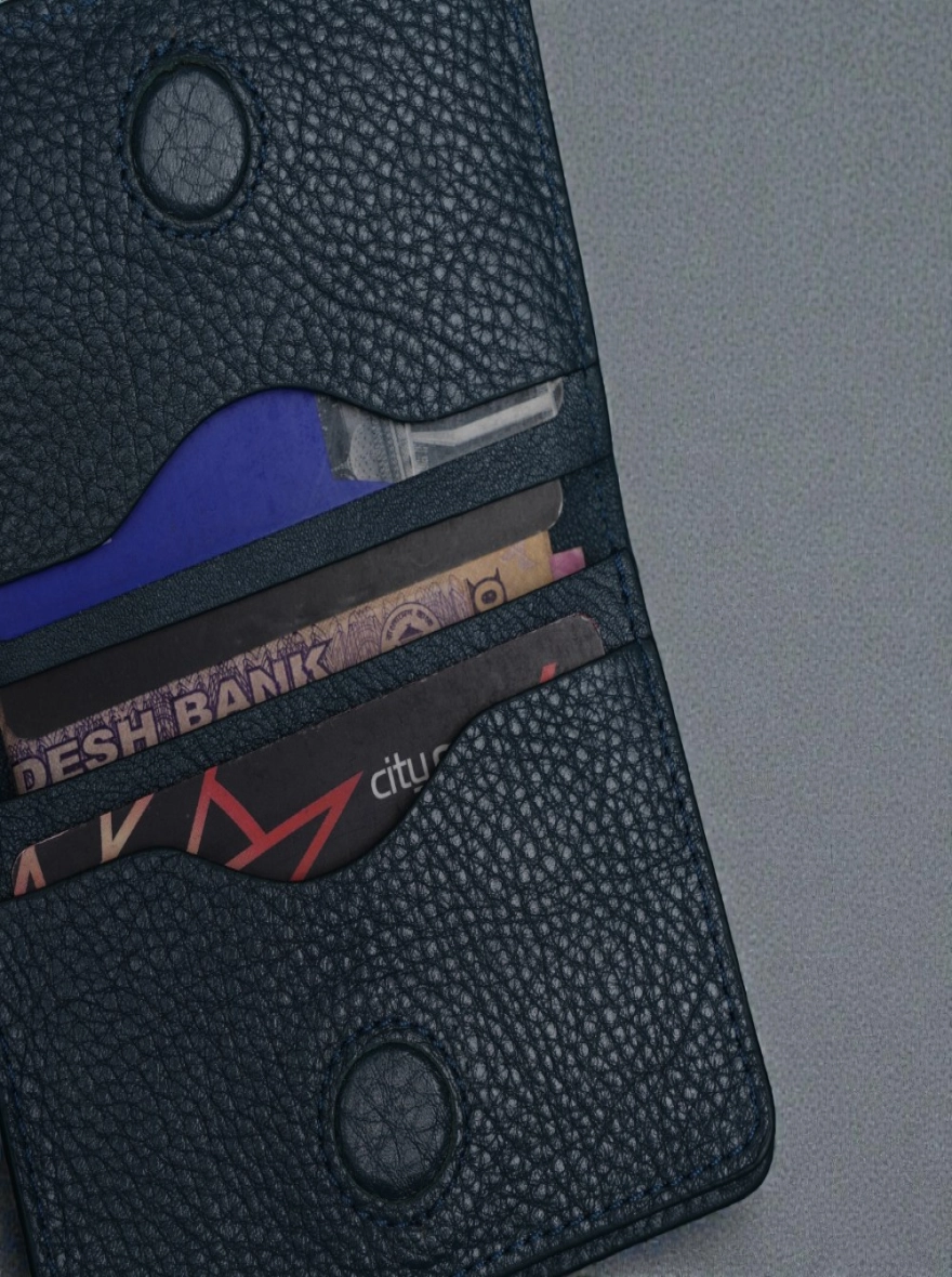 Name: Zays Premium Eco-Friendly Leather Magnetic Card Holder Mini Wallet