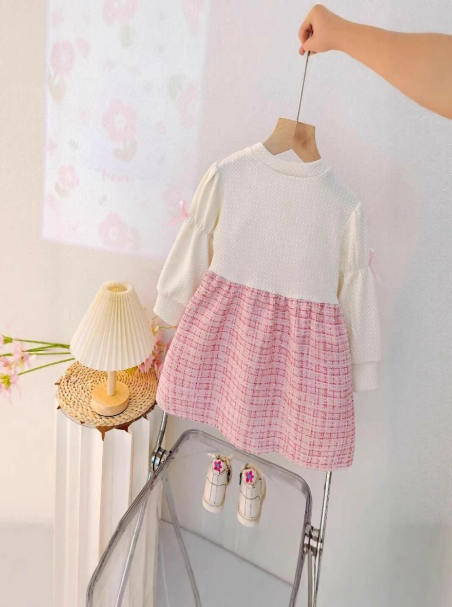 Imported Bowknot Long Sleeved Pink Baby Winter Frock - China