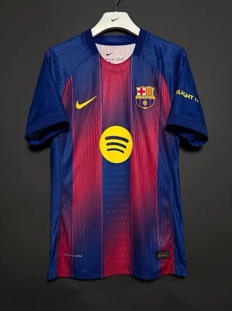 Premium FC Barcelona 2025/26 Home Jersey