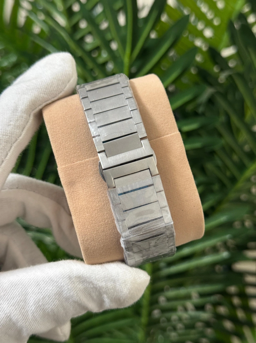 Universe Point Ultra Thin – Minimalist Silver Edition