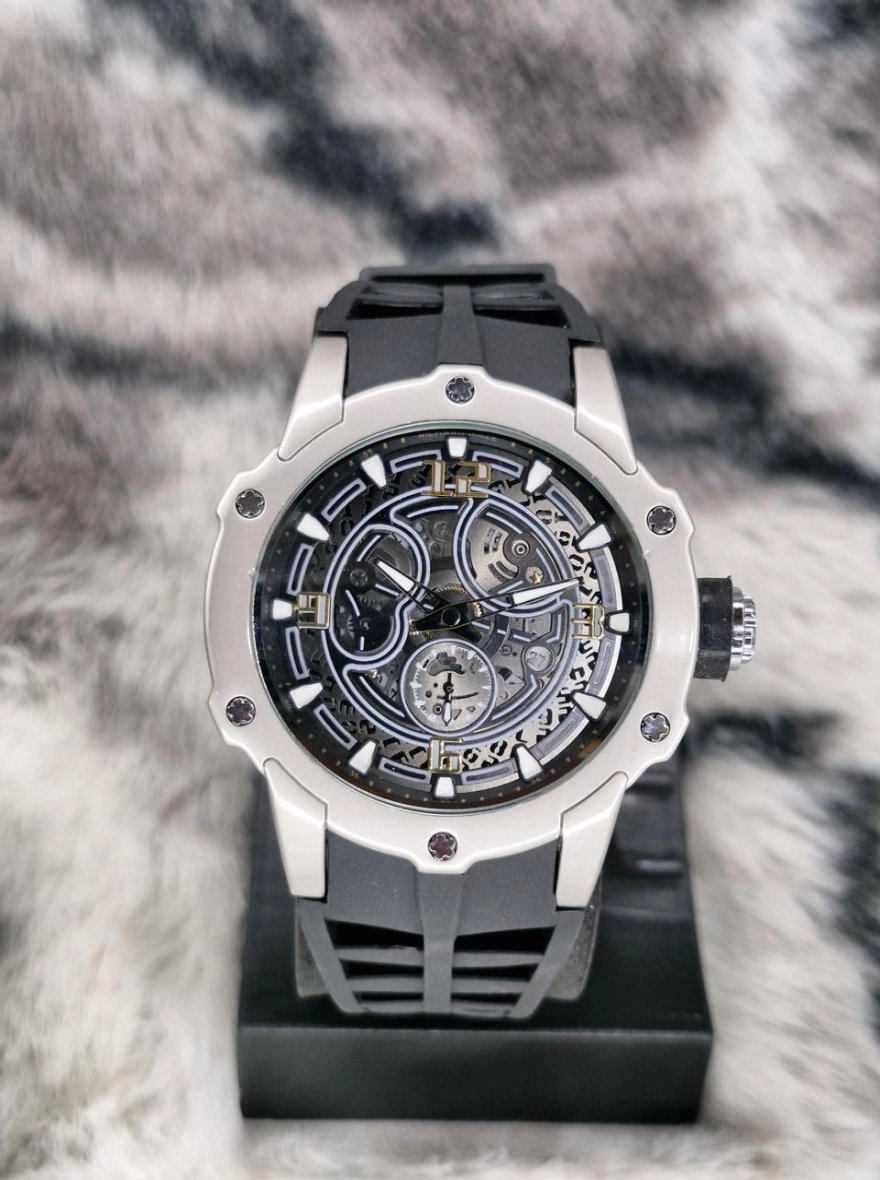 Men’s Skeleton mechanical movement Watch