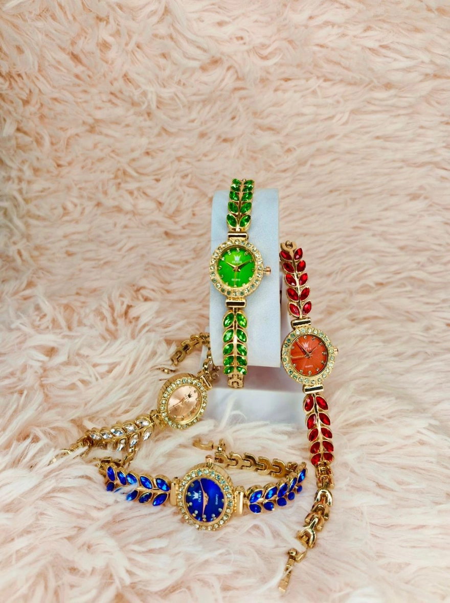 OLEVS 9995 Luxury Elegant Women’s Diamond Gold Watch