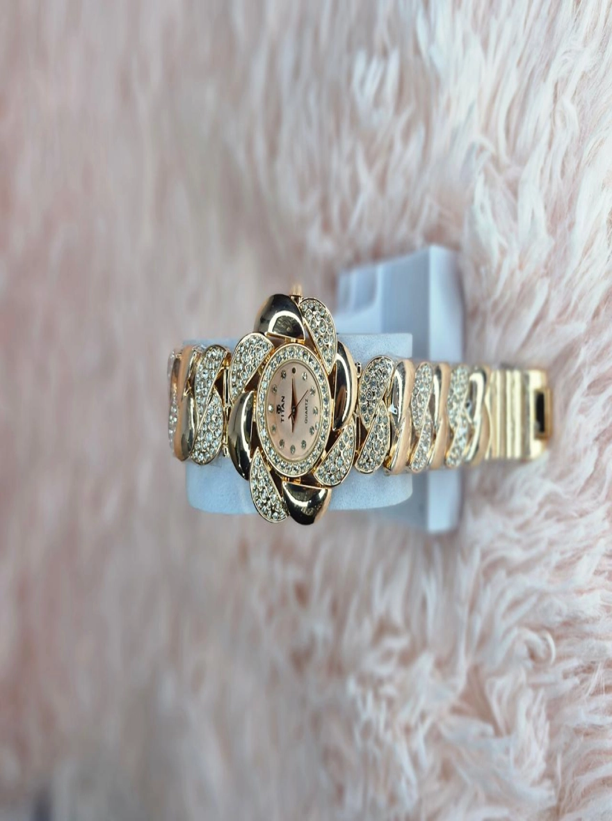 OLEVS 9995 Luxury Elegant Women’s Diamond Gold Watch