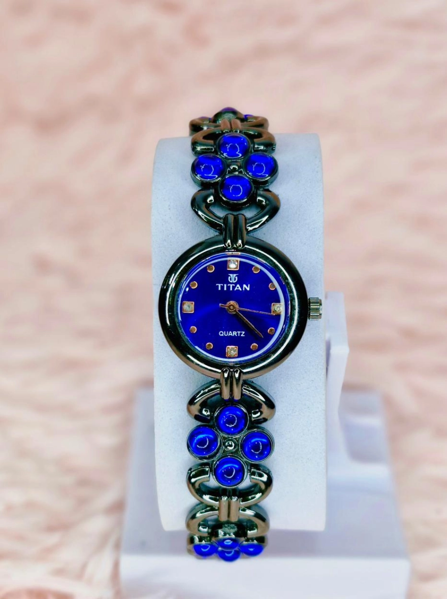 OLEVS Luxury Elegant Women’s Diamond Gold Watch