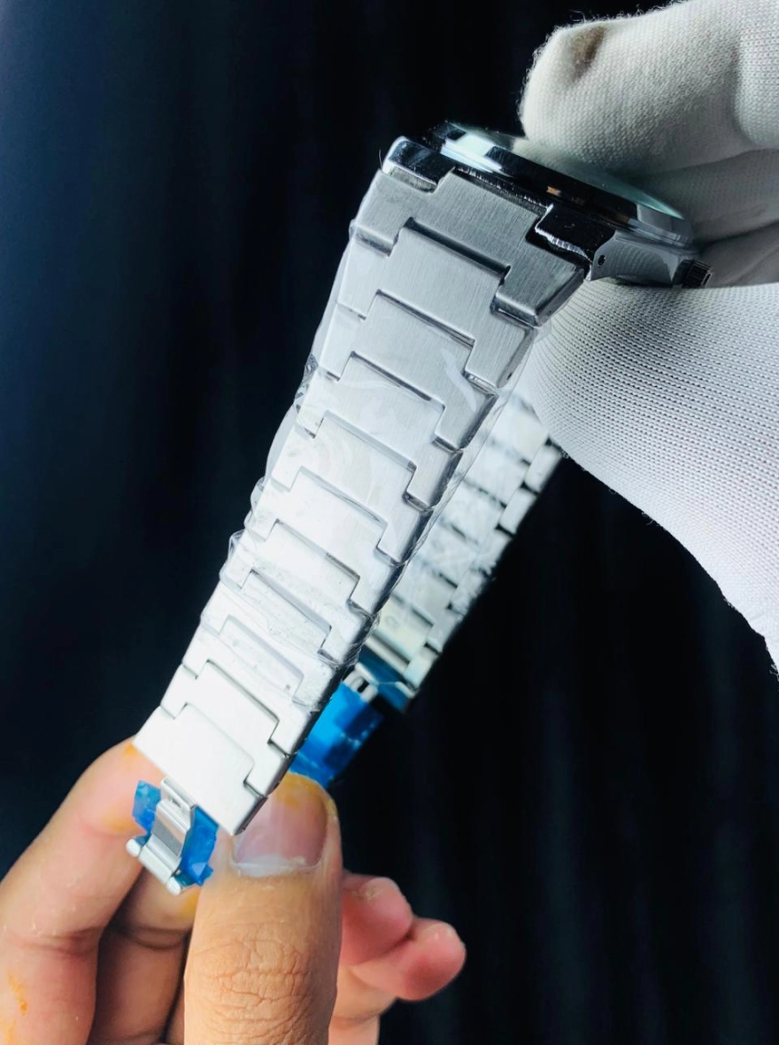 Poedagar 930 Emerald- Stainless Steel Men’s Watch