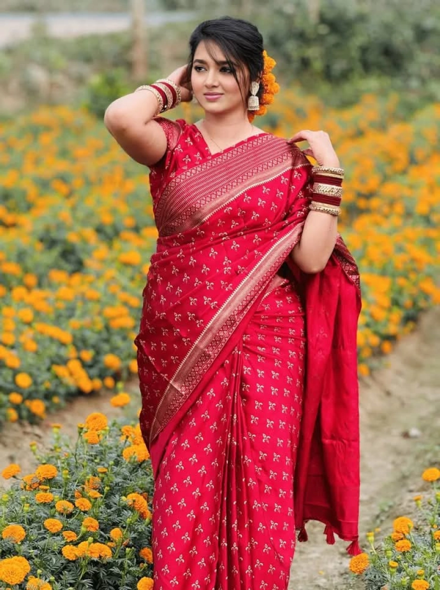 Premium Viral Japanese Silk Saree with Elegant Screen Print