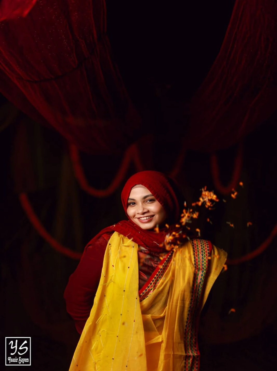 Elegant Women's Popcorn Plus Pair Saree - Vibrant Yellow Half Silk