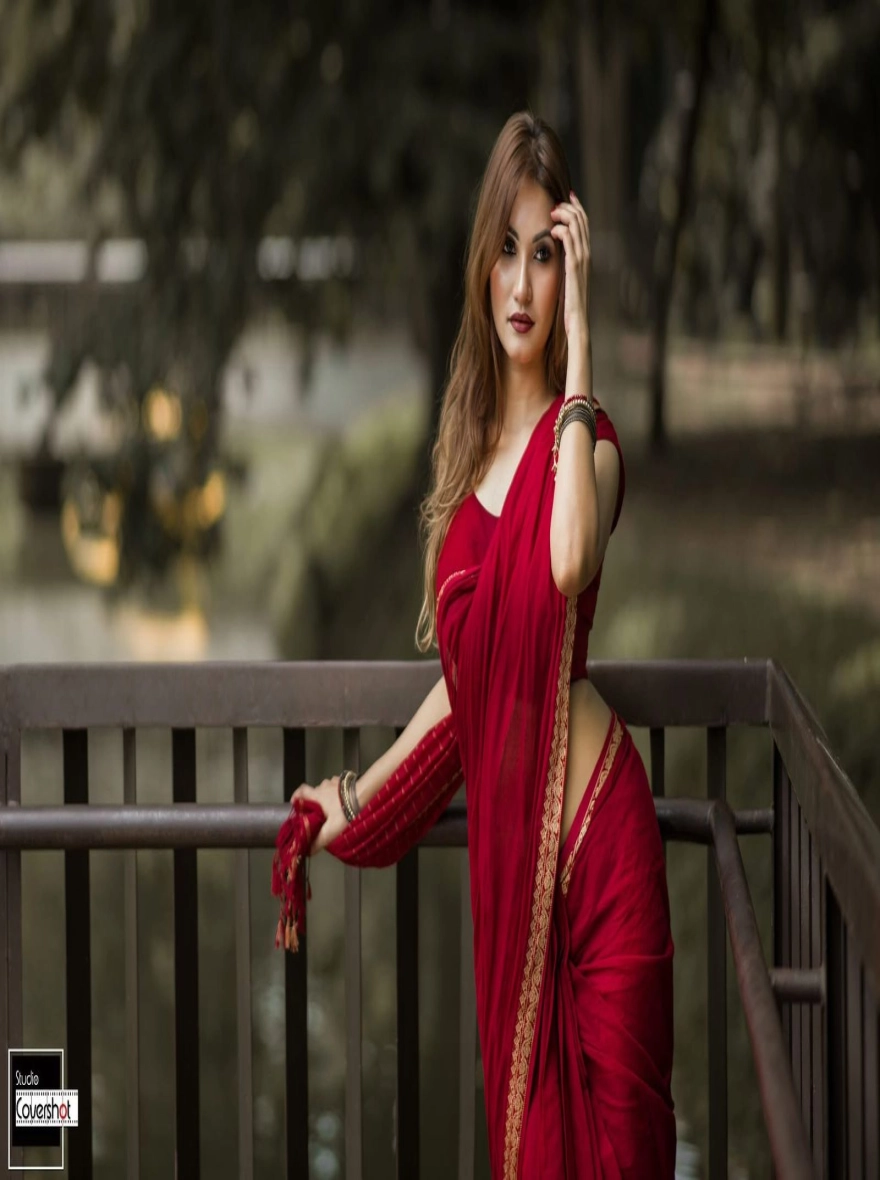 Women's Exclusive Fashionable Trendy Tangail HalfSilk Nakshi Pair Saree - Maroon