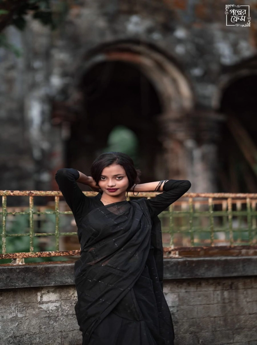 Women's Trendy Collection Black Half Silk Chumki Saree - 12 Haat