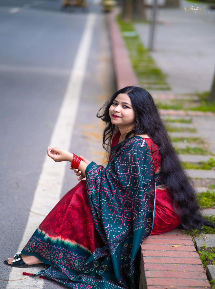 Women's Viral Chanderi Silk Saree - Artistic Butterfly & Floral Edition