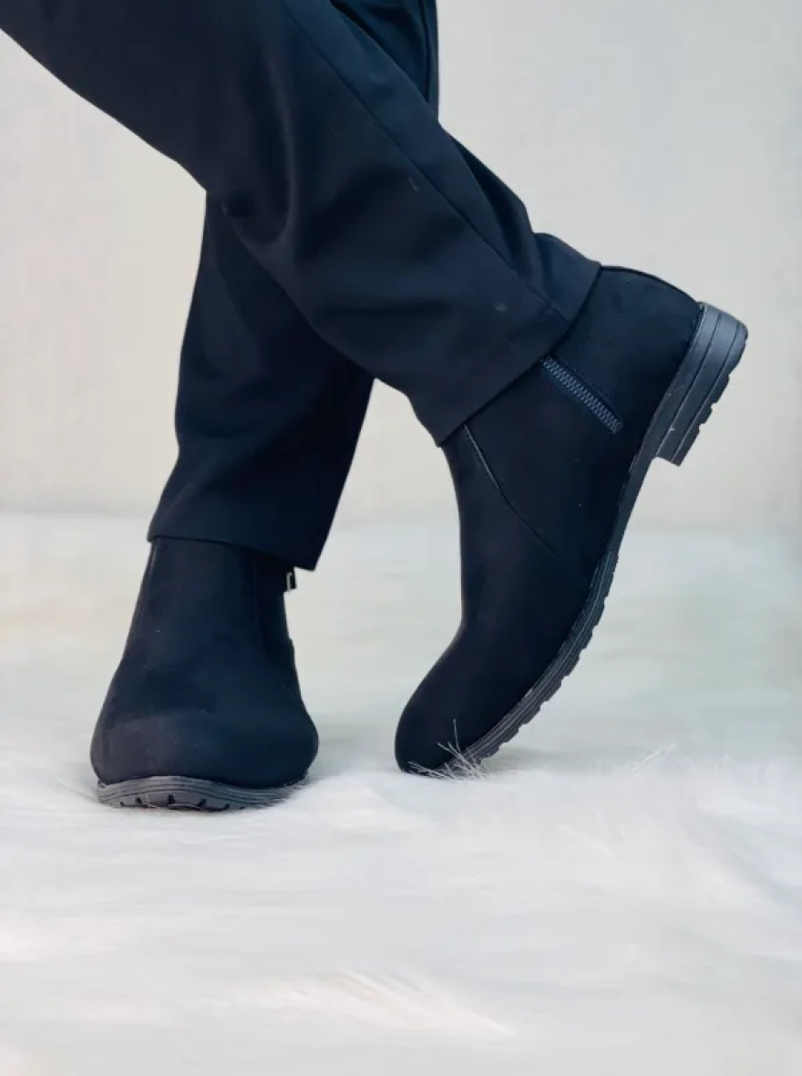 Chelsea Boot-CAT-Suede- Black