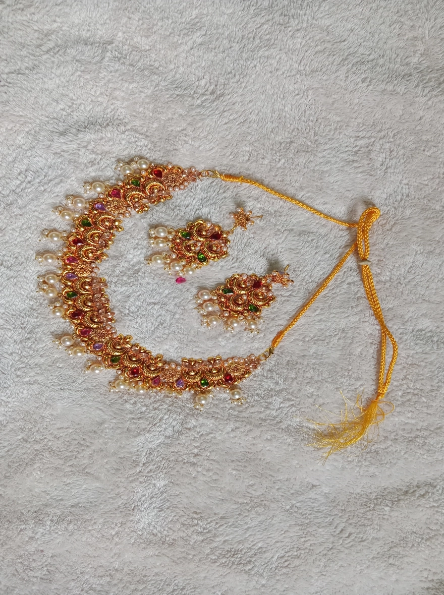 Indian Gold plating Exclusive Choker set for stylish woman 