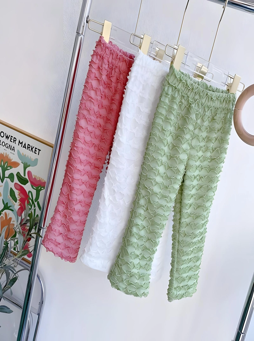 Imported High Waist Elastic Bubble Plaid Mini Flare Pants 1 Pcs (China)