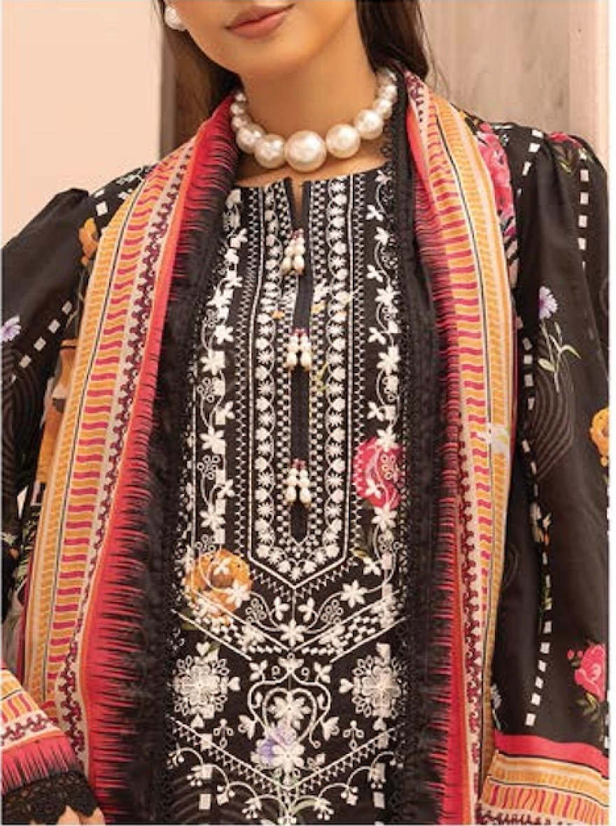 Midnight Noir Embroidered 3-Piece Lawn Suit