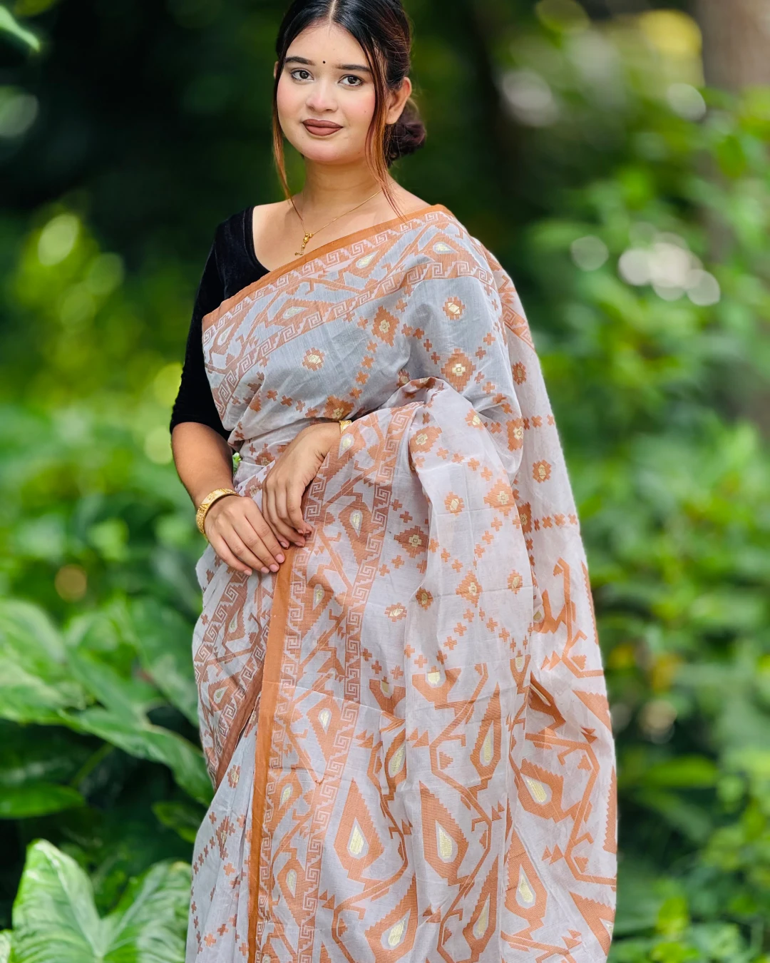 Sophisticated Tencel Silk Jamdani Saree – Modern Weave Edition