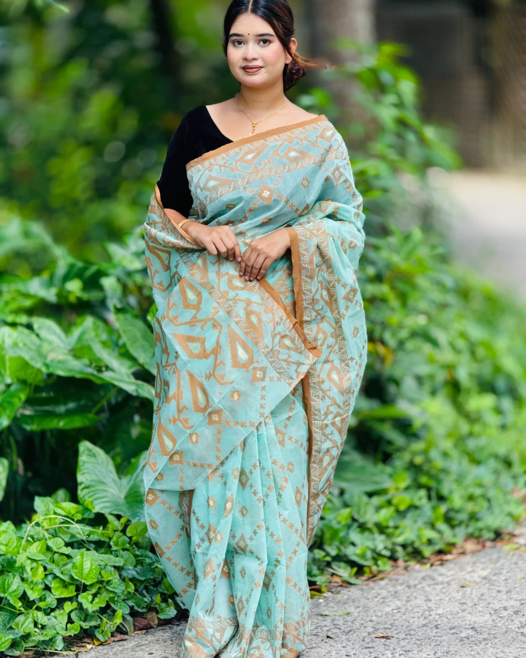 Royal Tencel Silk Jamdani Saree – Contemporary Weave Edition