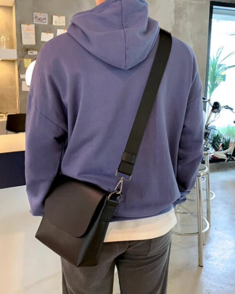 Garb Signature | Architectural Square Box Shoulder Bag