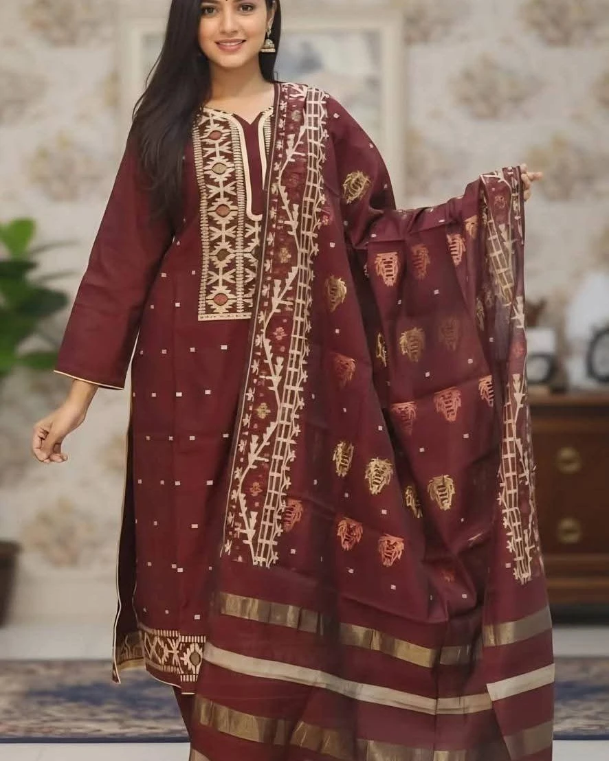 Mahogany Gilt Tangail Tencel Jamdani