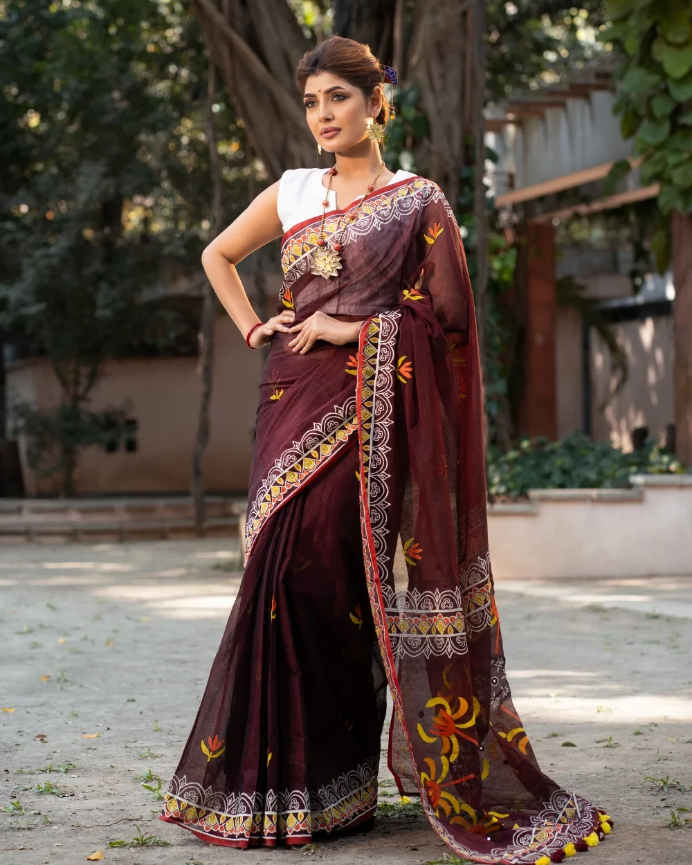 Chotushkon Saree